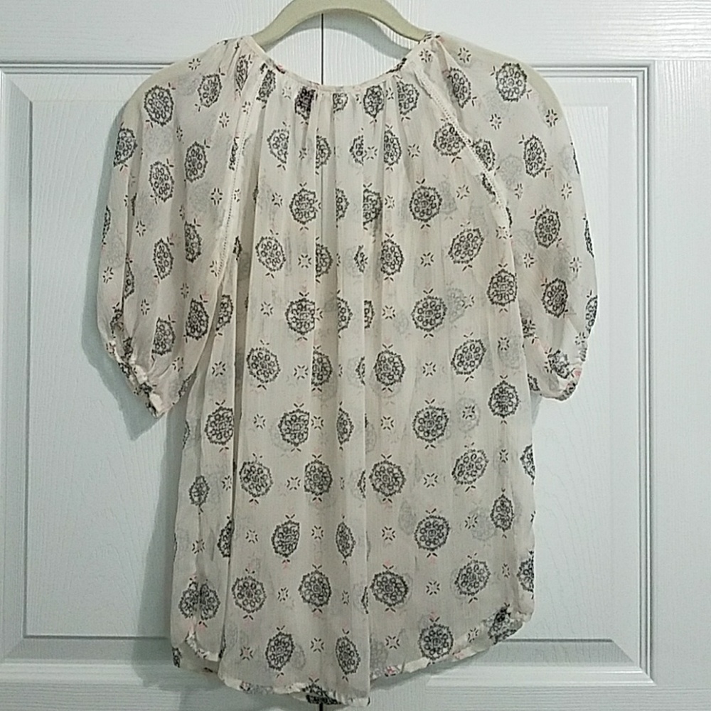 Sheer top - Picture 2 of 5